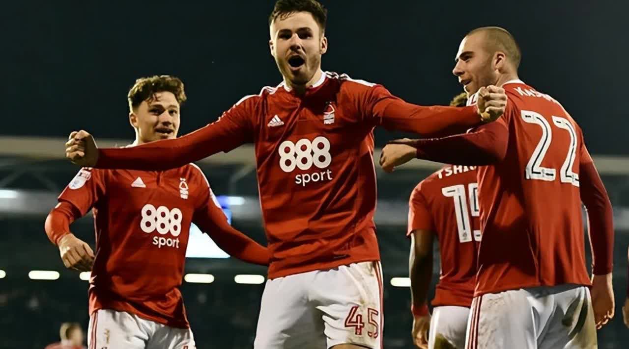 清晨突围战来临,萨克拉门托国王围绕中超篮板制胜,引发热议,年轻球员得到机会的简单介绍 清晨突围战来临,萨克拉门托国王围绕中超篮板制胜,引发热议,年轻球员得到机会的简单介绍