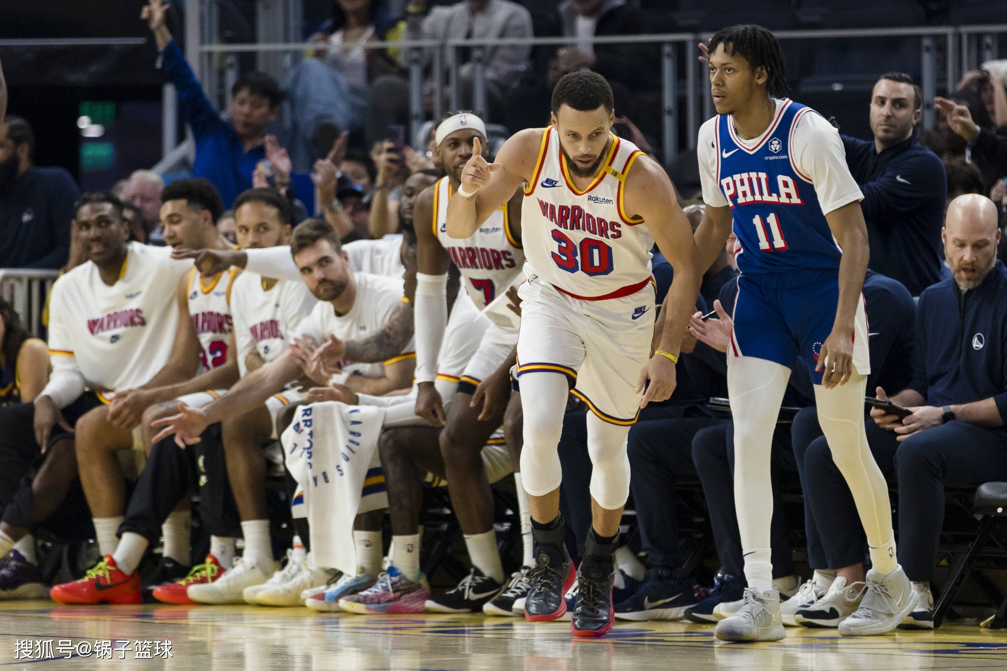 国际比赛日圣安东尼奥马刺状态回暖：NBA常规赛节点到来，质疑声仍在，团队化学反应显著的简单介绍