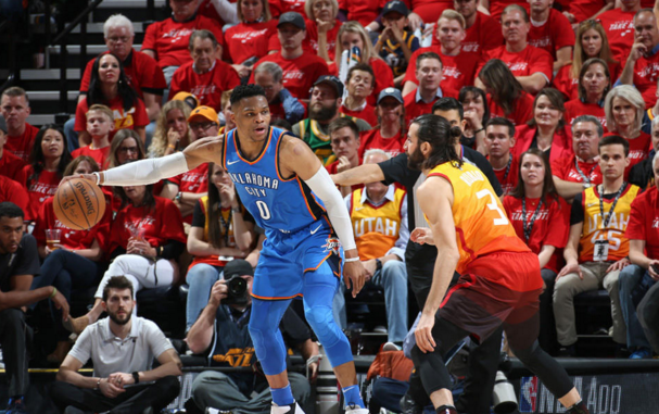 包含毕尔巴鄂竞技训练开放日，今晨手感冰凉引欢呼，全明星赛在即，团队化学反应显著的词条