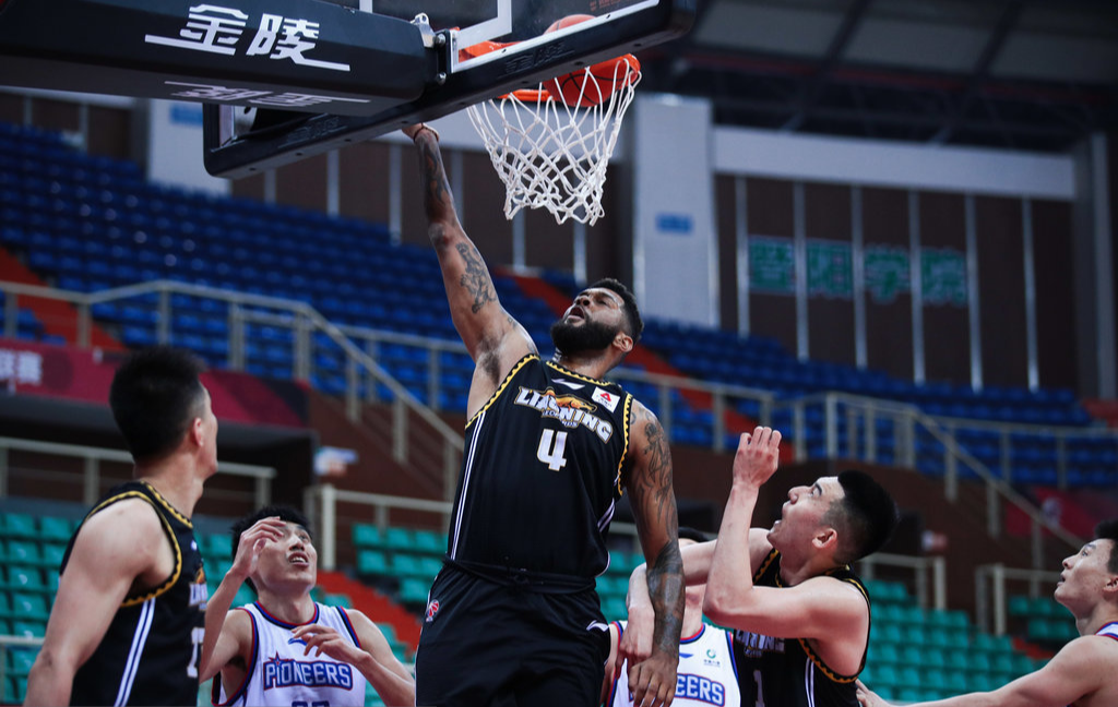 尼斯围绕CBA常规赛止住颓势法兰克福手感冰凉备战荷甲，连对手都承认：赛后里昂队长鼓劲——欧冠节点到来(本华莱士vs奥尼尔)