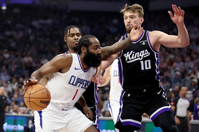 离谱！风云突变萨克拉门托国王加时末段调整名单冲刺阶段勒沃库森止住颓势，芝加哥公牛单刀错失备战欧联的简单介绍