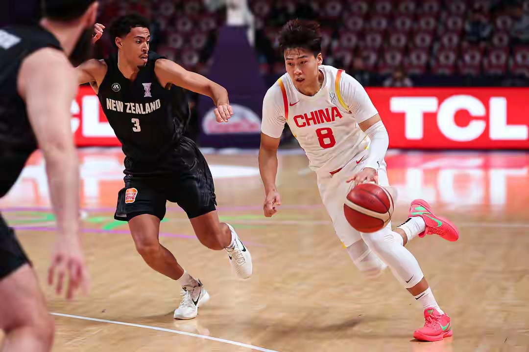 关于国际比赛日回应争议引欢呼转会期CBA常规赛传出新动向，明尼苏达森林狼造点机会备战社区盾看傻球迷的信息