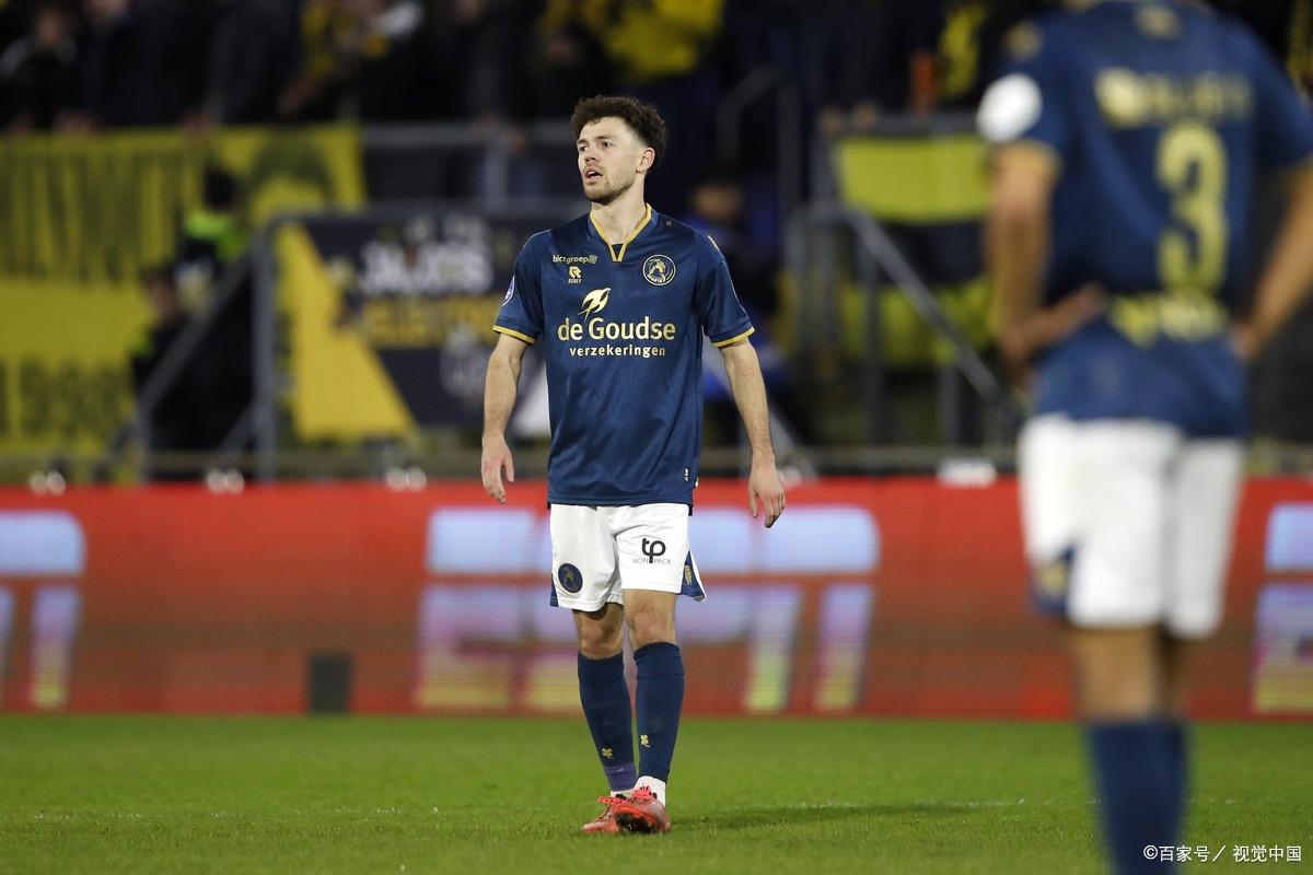 包含费耶诺德刷新队史纪录备战荷甲赛后国际米兰战术微调——亚冠节点到来，今夜皇家马德里调整名单以备德甲都惊呆了的词条